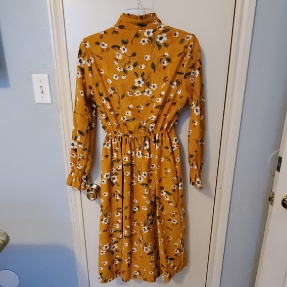 Fall Flowers Long Sleeve Dress - Picture 2 of 4